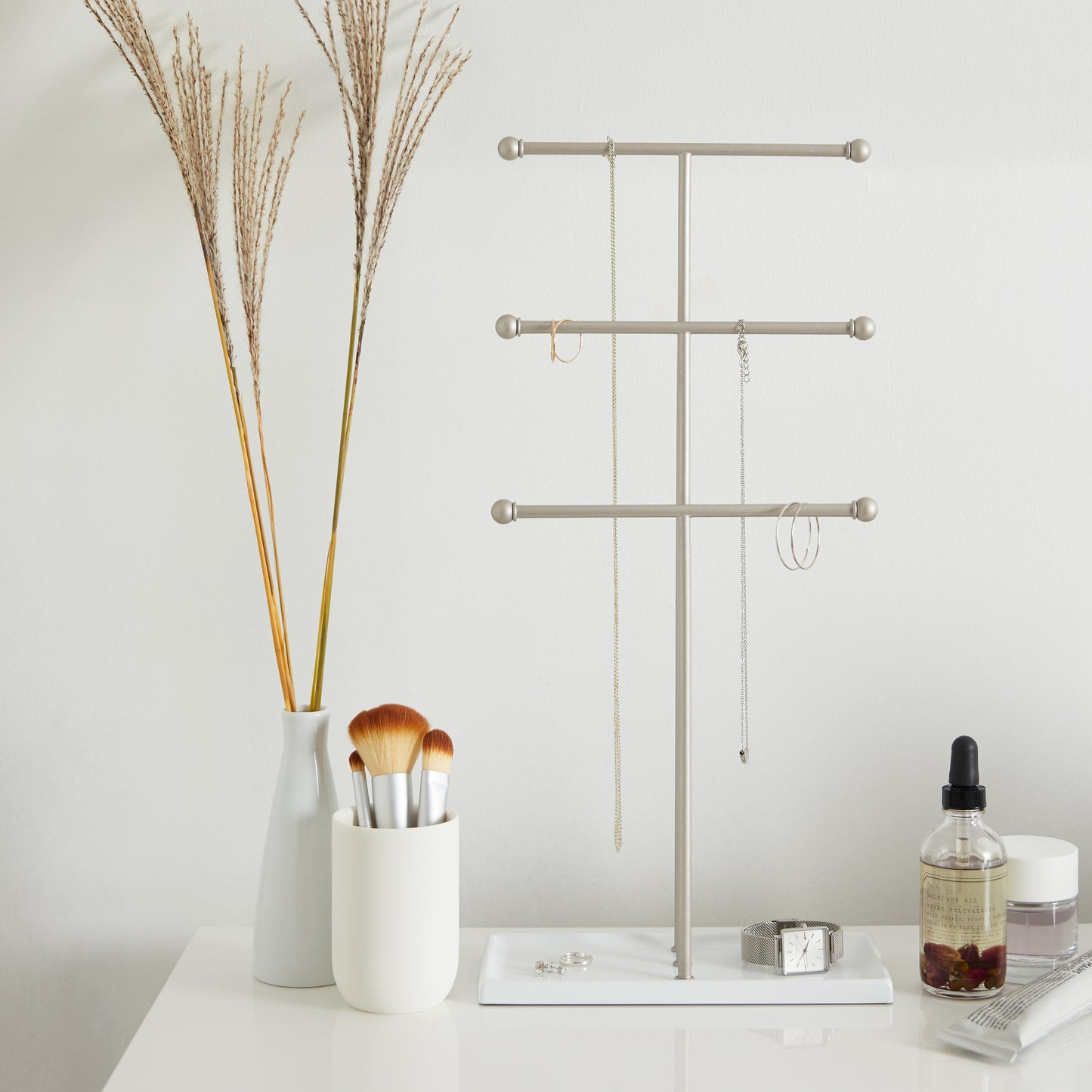 Umbra Trigem White Jewellery Stand