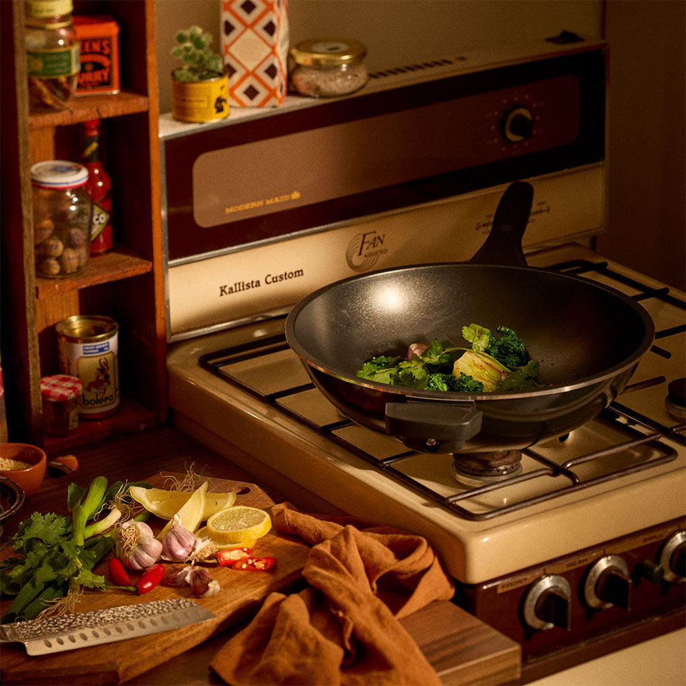 Bessemer Non Stick Stir Fry Pan 32cm Black