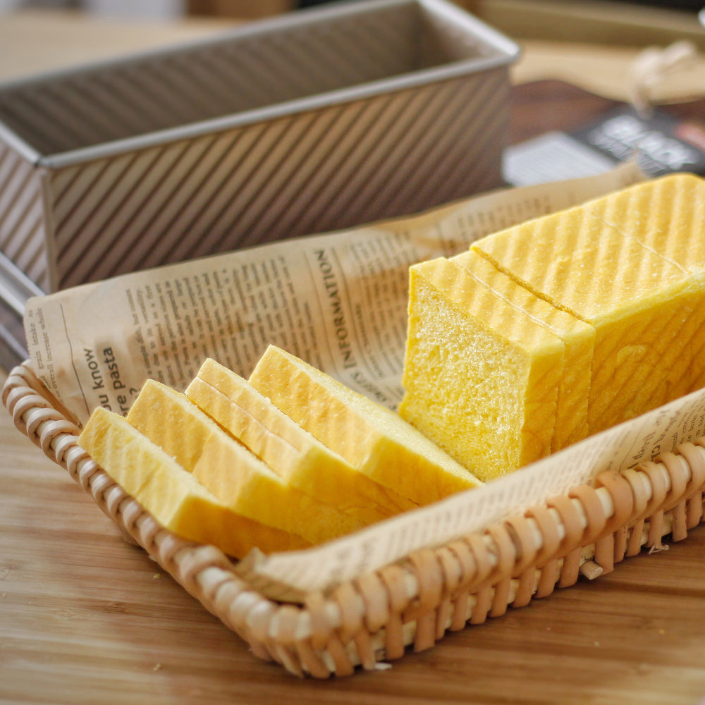 Chefmade Corrugated Loaf Pan With Cover 22cm