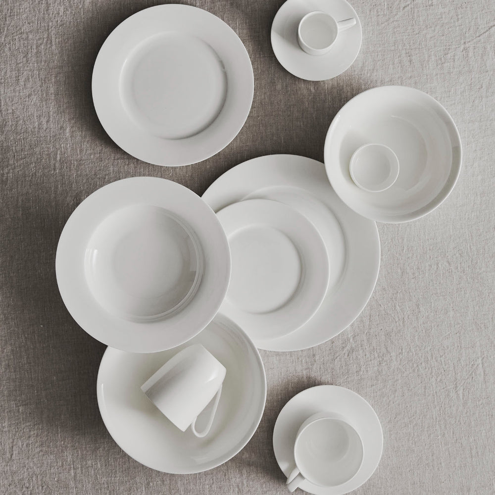 Alex Liddy Aquis 23cm Rim Entree Plate