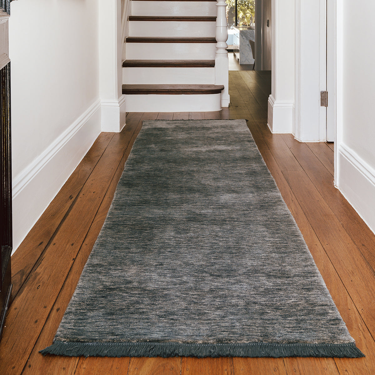 Conscious Loom Kinship Runner