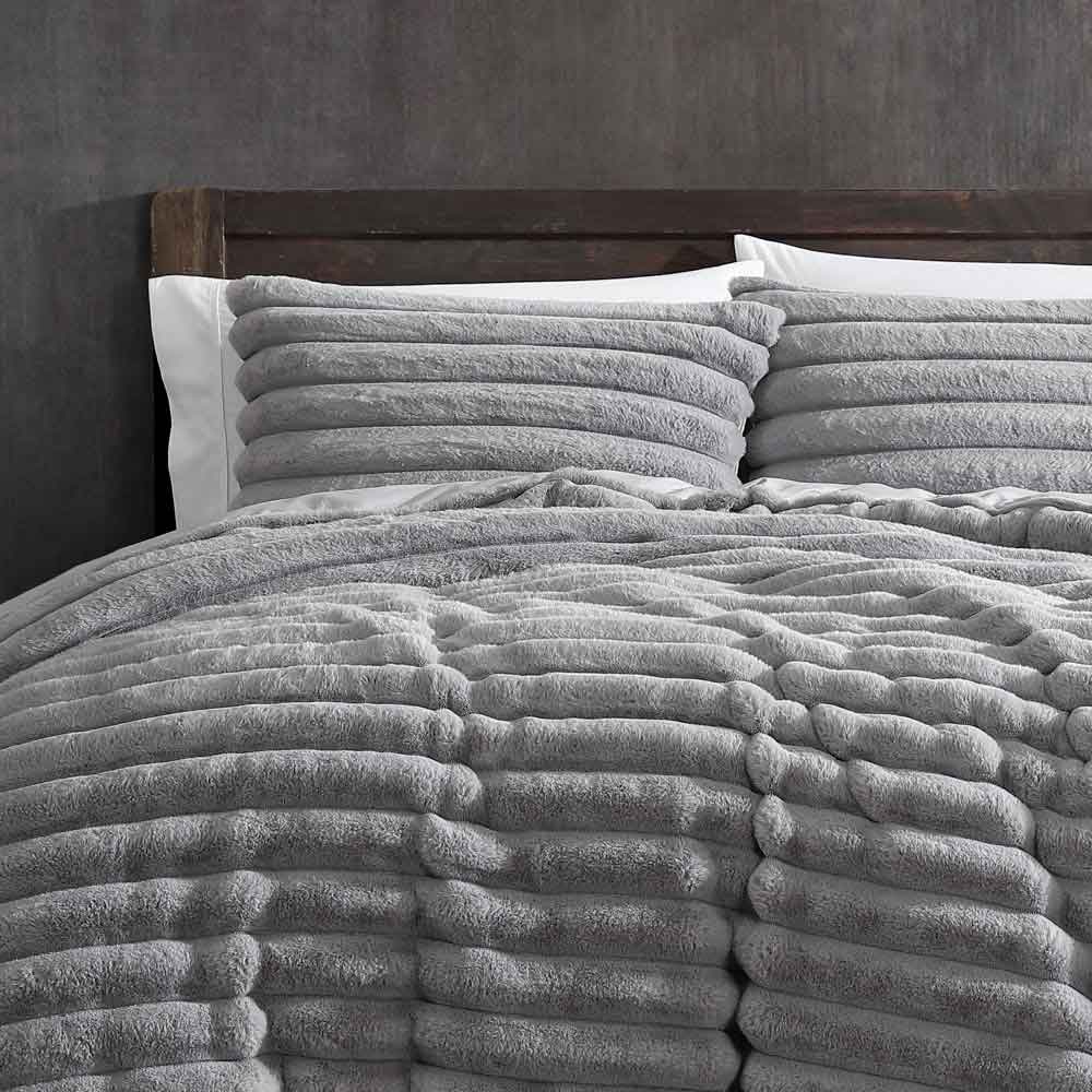 Ardor Boudoir Jax Chunky Faux Fur Quilt Cover Set