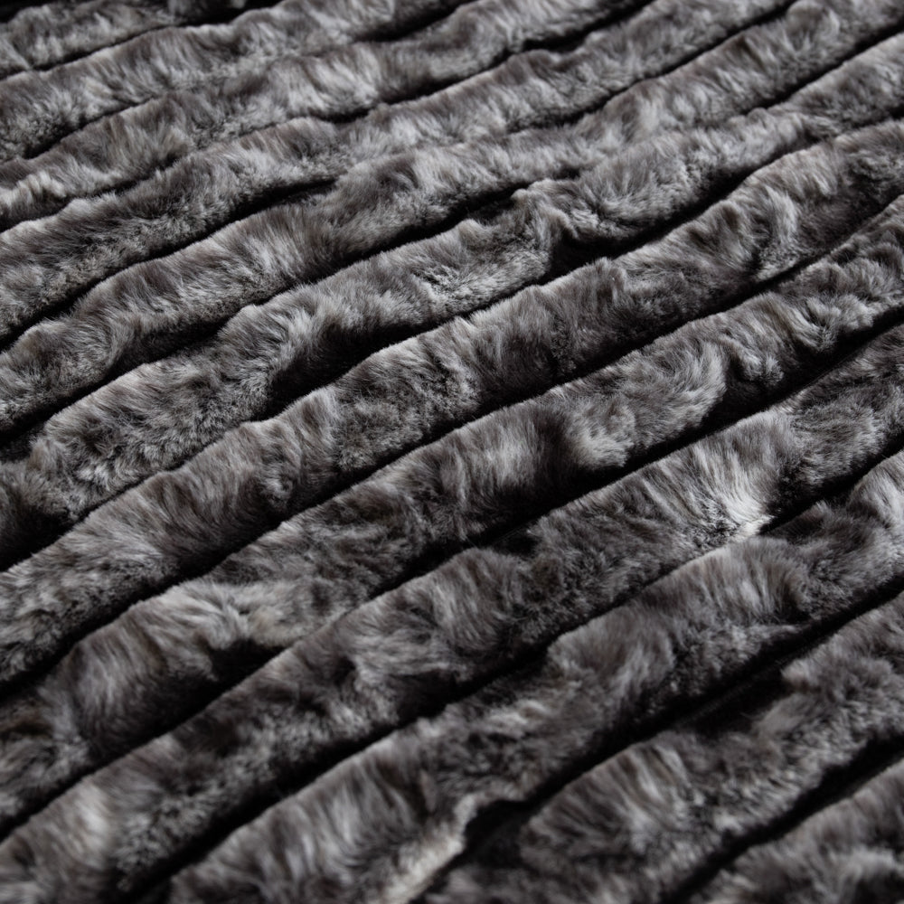 Ardor Cole Faux Fur Throw