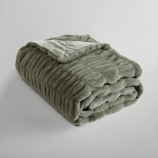 Ardor Clayton Faux Fur Throw