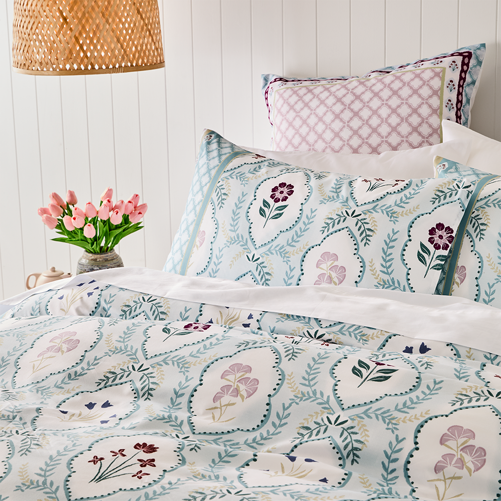 Adorn Living Petunia Quilt Cover Set