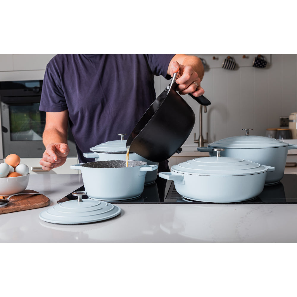 Mastercraft Casserole Dish Cast Aluminium 24cm Sky Blue