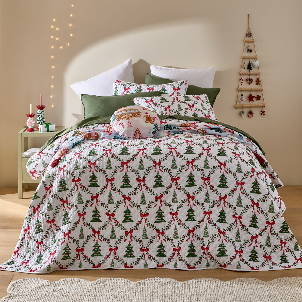 Adorn Living Merry Xmas Coverlet