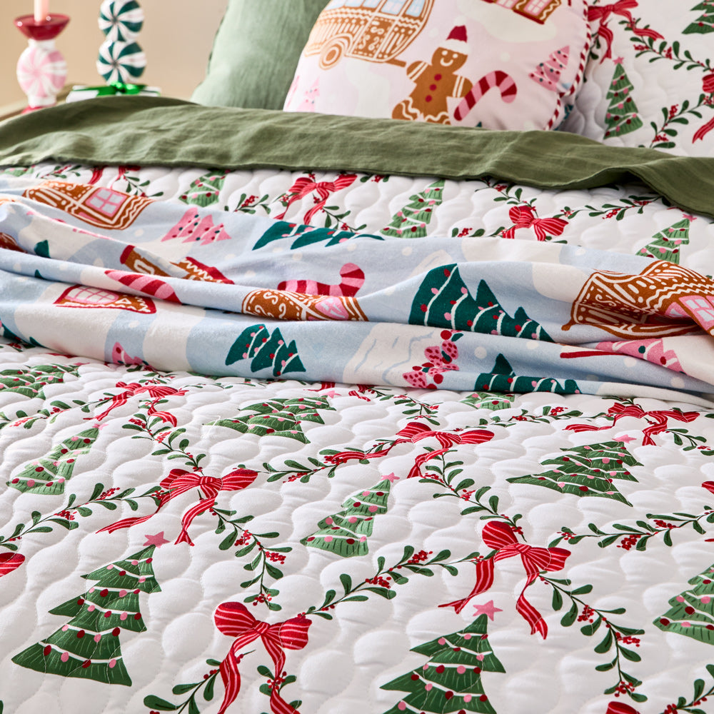 Adorn Living Merry Xmas Coverlet