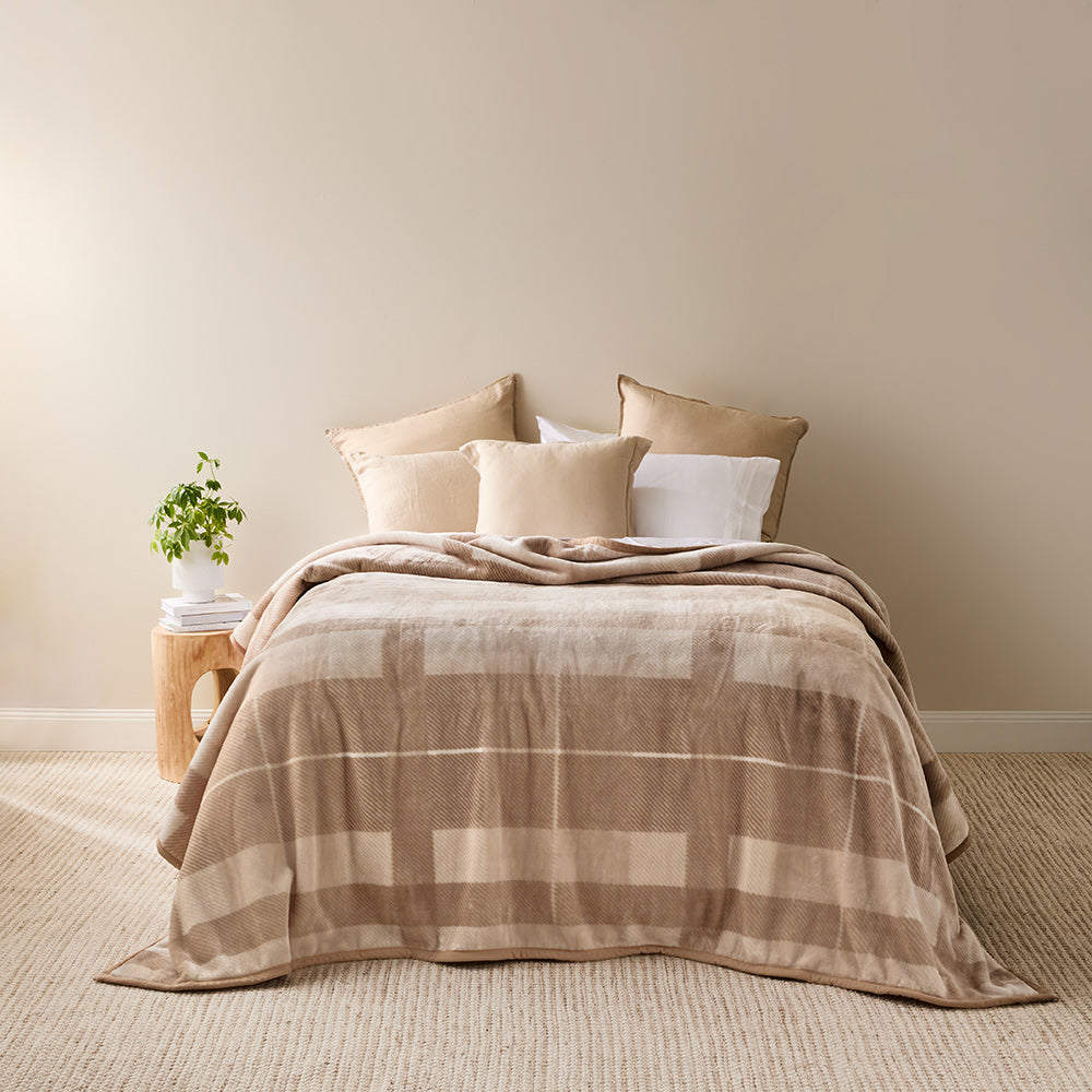 MyHouse Carmen Blanket