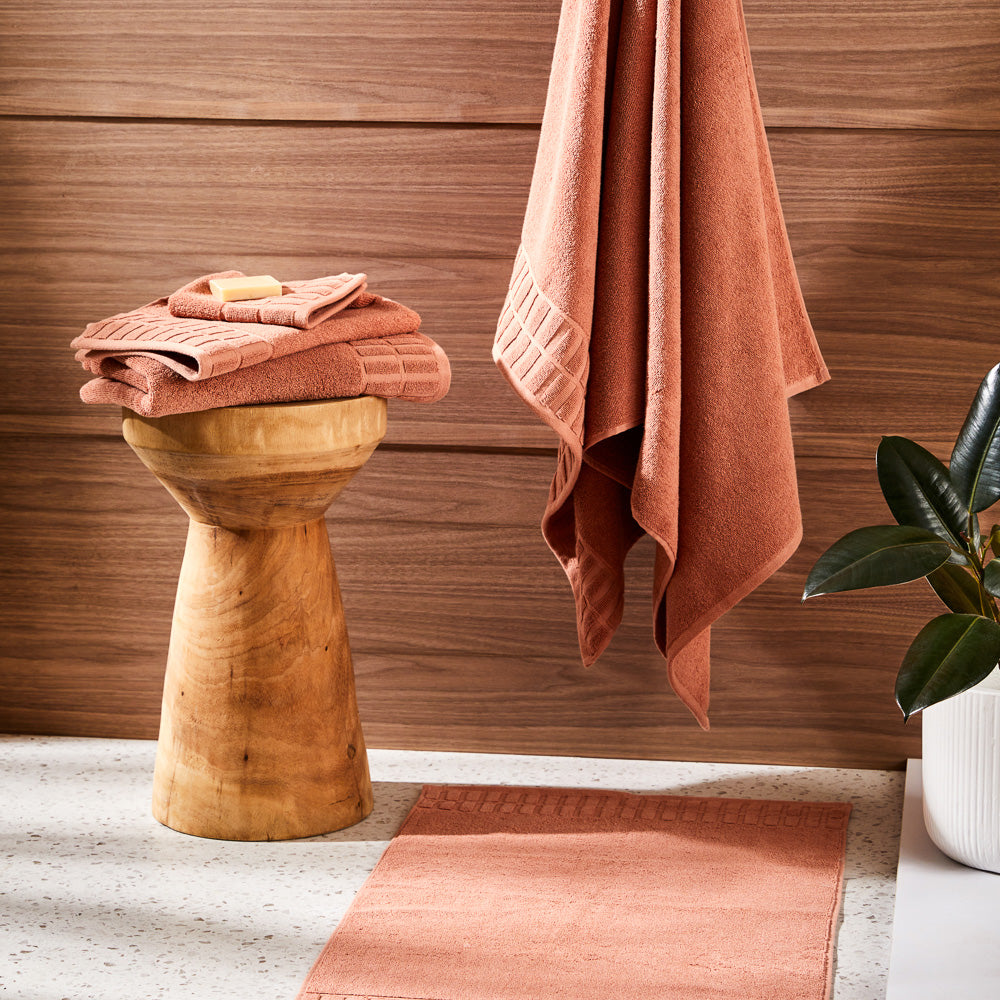 Alex Liddy Towel Range