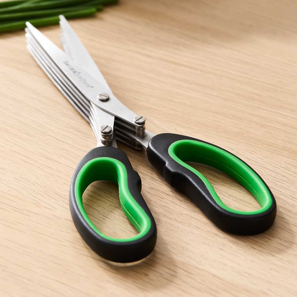 Baccarat Prepare Herb Scissors at House