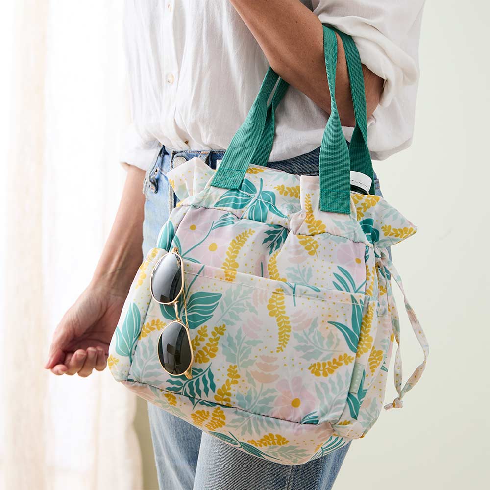 Alex Liddy Harley Lunch Bag Drawstring Floral at House