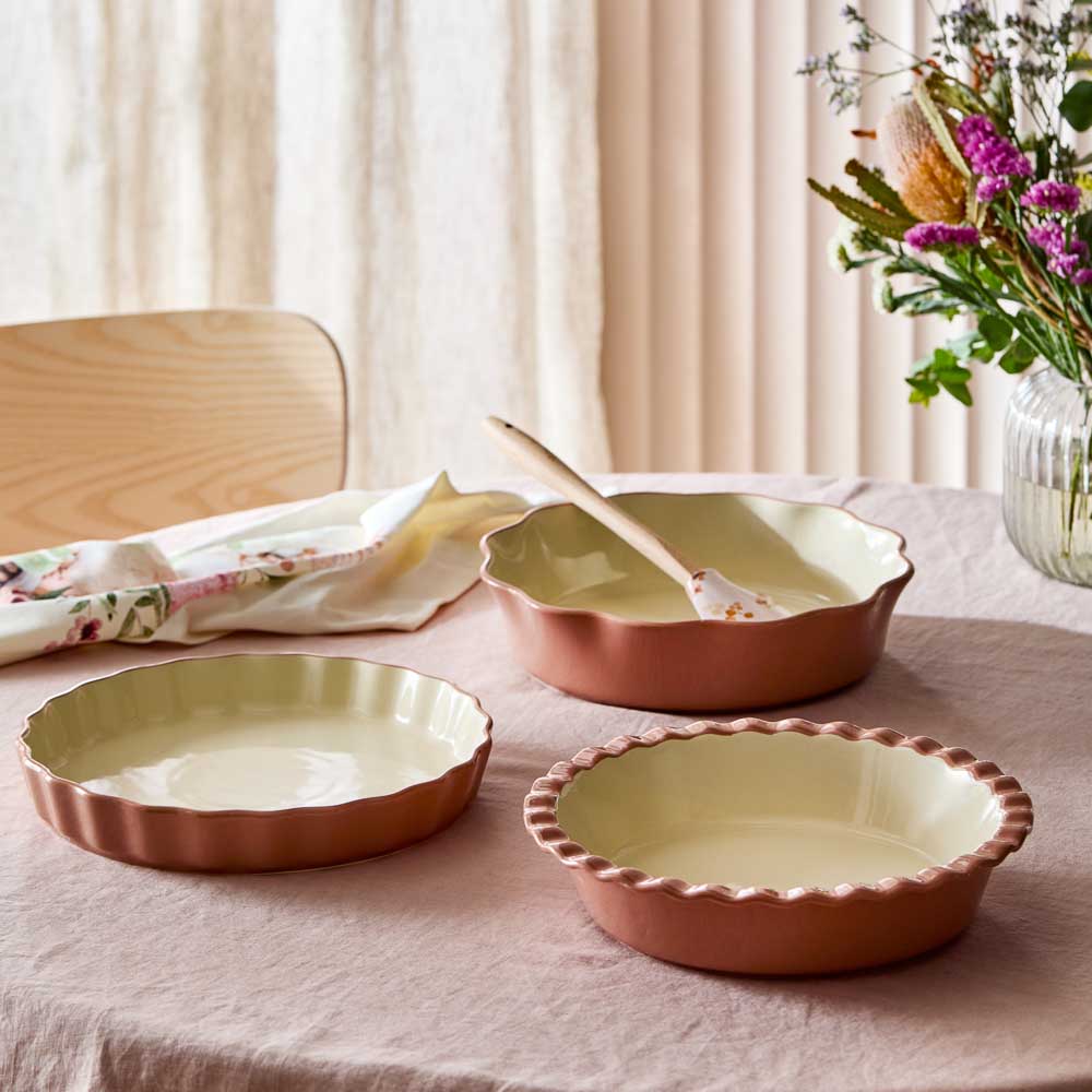Alex Liddy Posy Quiche Dish, Round dish, and pie dish at House