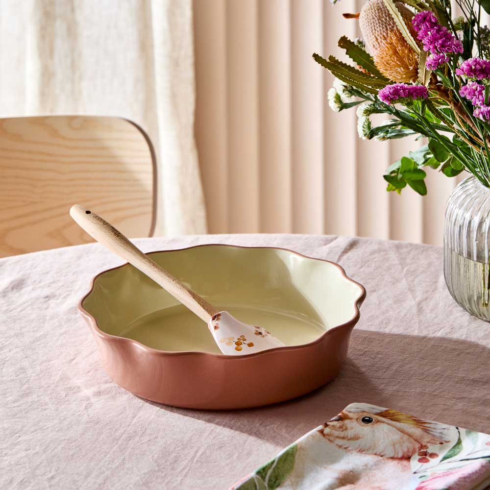 Alex Liddy Posy Round Baker Dish 27cm Brown at House