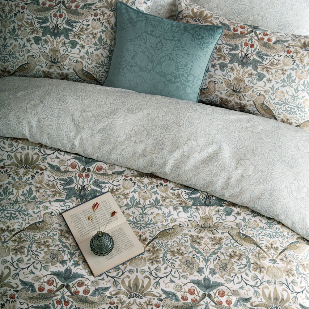 William Morris At Home Strawberry Thief Quilt Cover Set