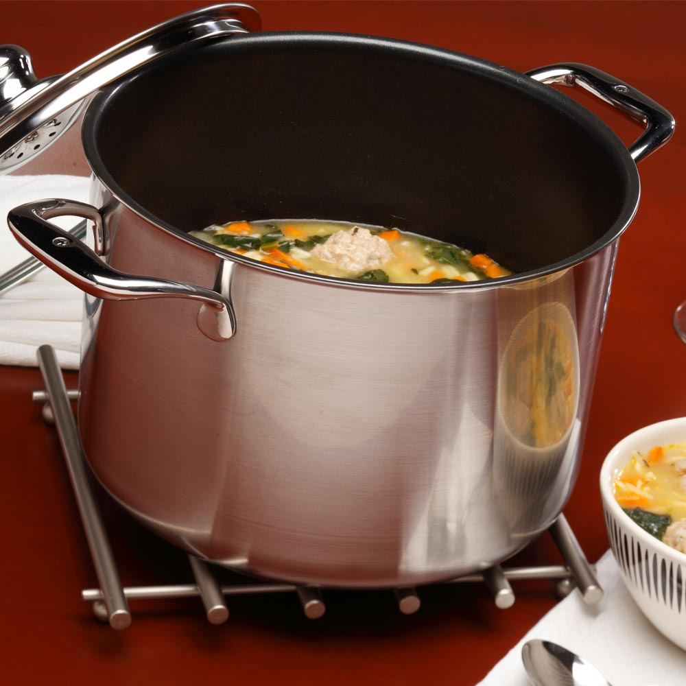 Swiss Diamond XD Non-Stick Clad Stockpot with Lid 7.5L