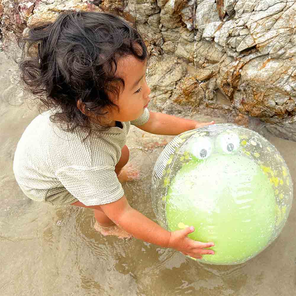 SUNNYLiFE 3D Inflatable Beach Ball