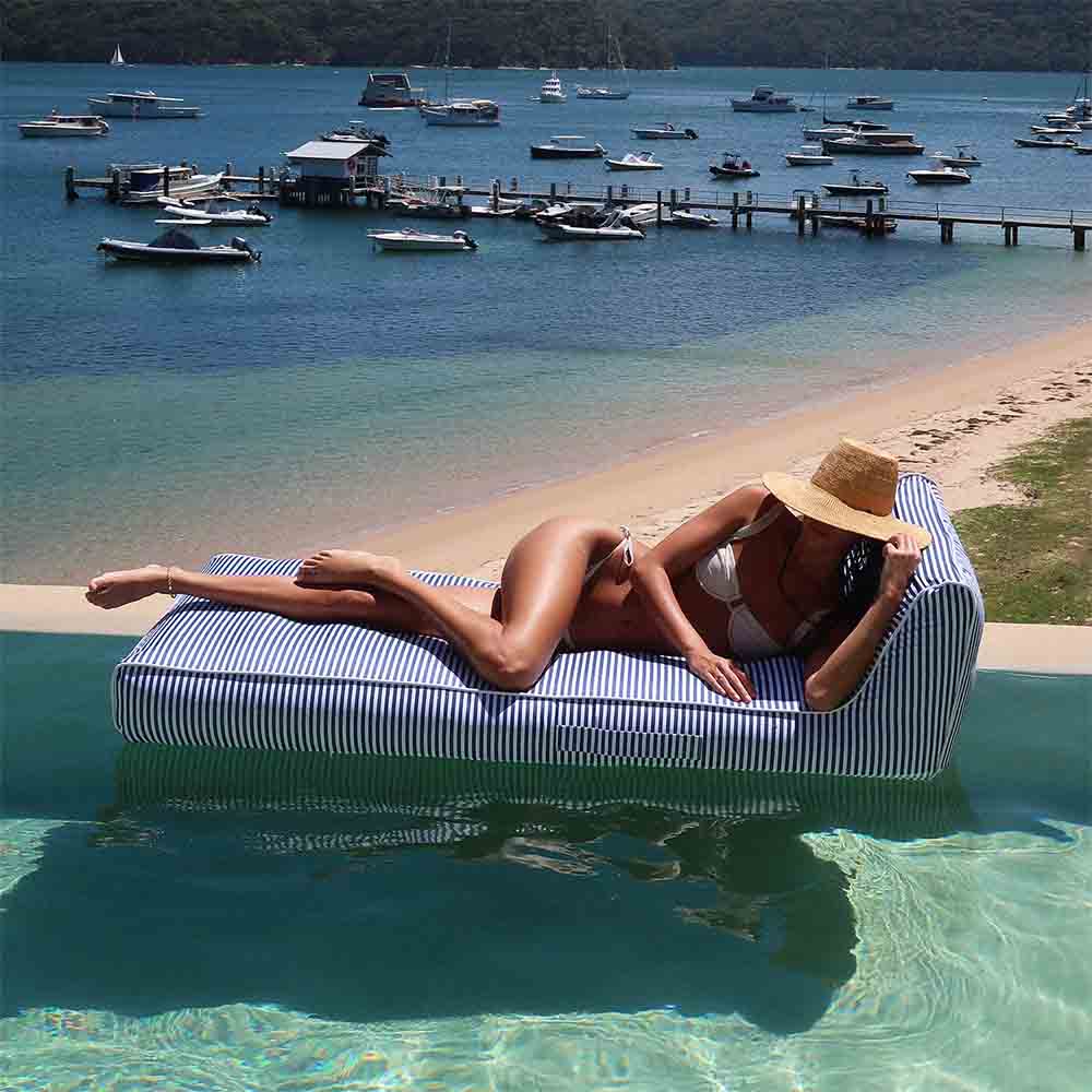 SUNNYLiFE Luxe Lie-On Lounger Float Navy