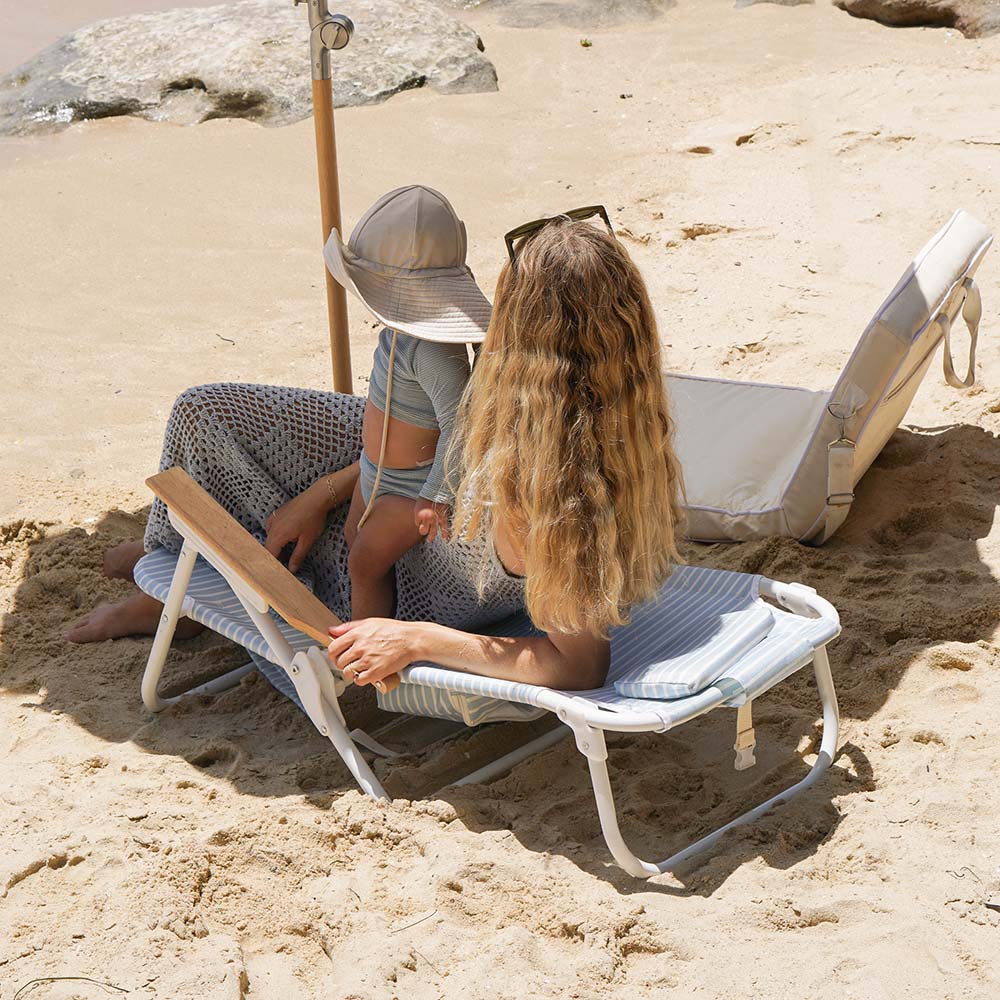 SUNNYLiFE Deluxe Beach Chair blue