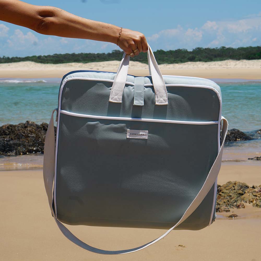 SUNNYLiFE Take Anywhere Folding Chair green