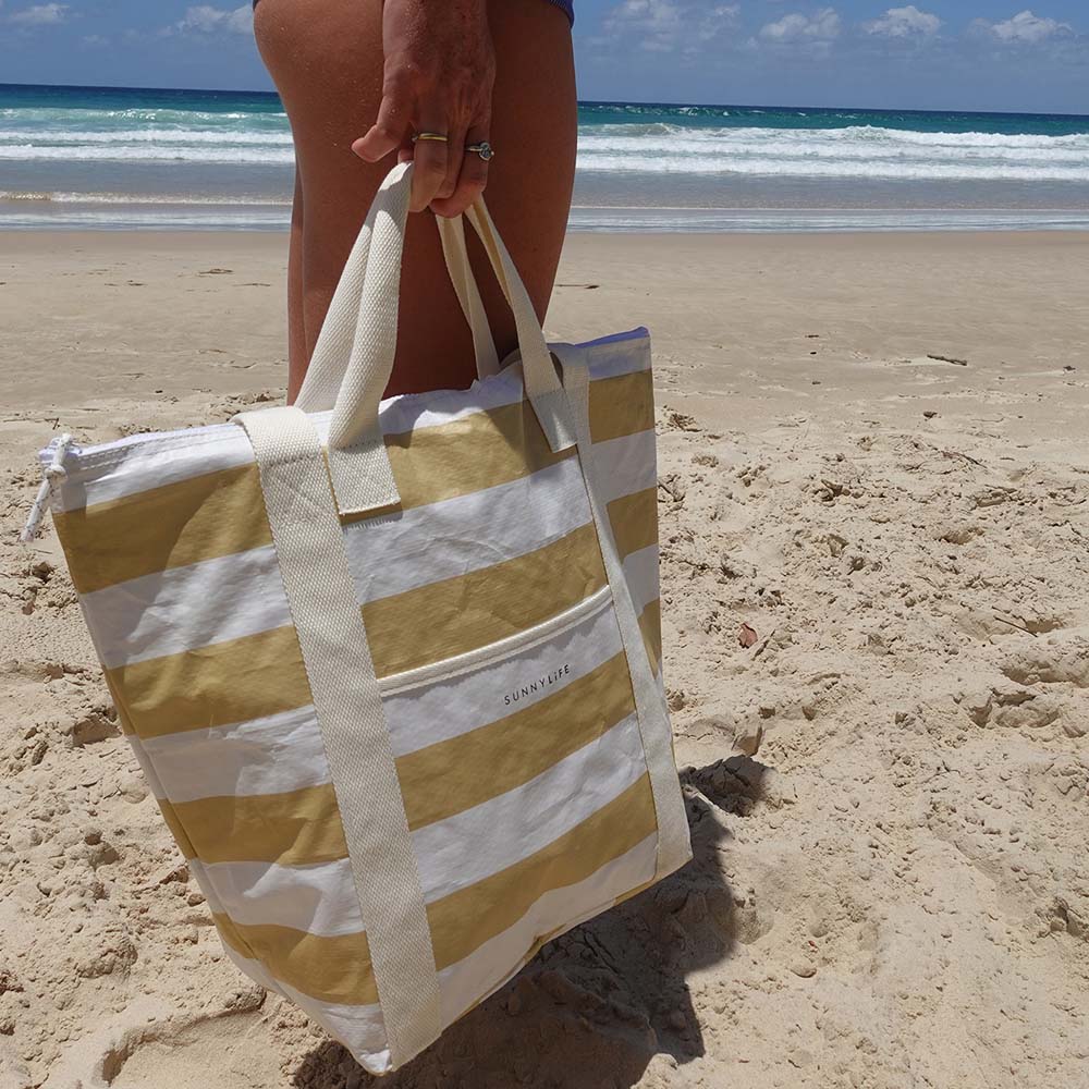 SUNNYLiFE Light Cooler Tote yellow