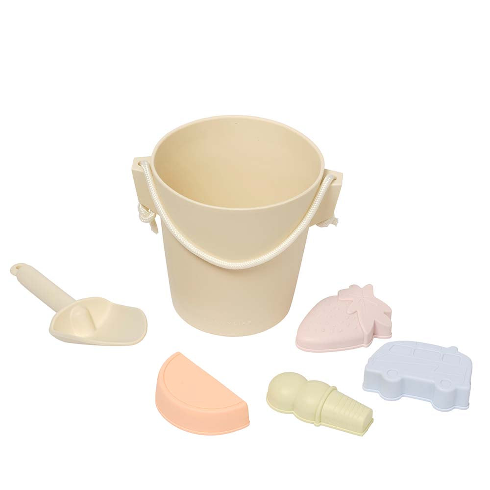 SUNNYLiFE Silicone Bucket & Spade Set Apple Sorbet Multi
