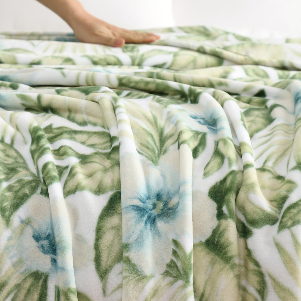 Tommy Bahama Home Alba Botanical Throw