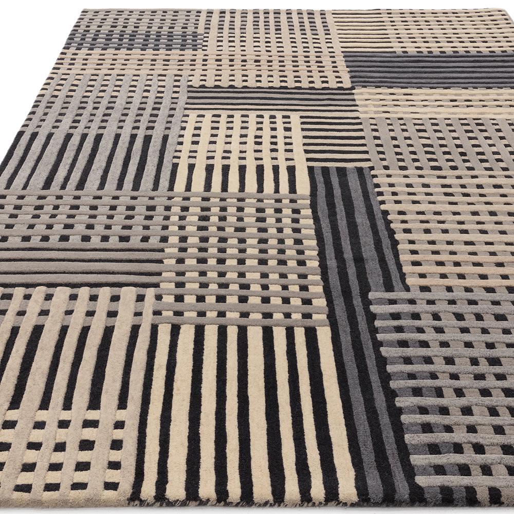 Asiatic Aspect Rug in Grey