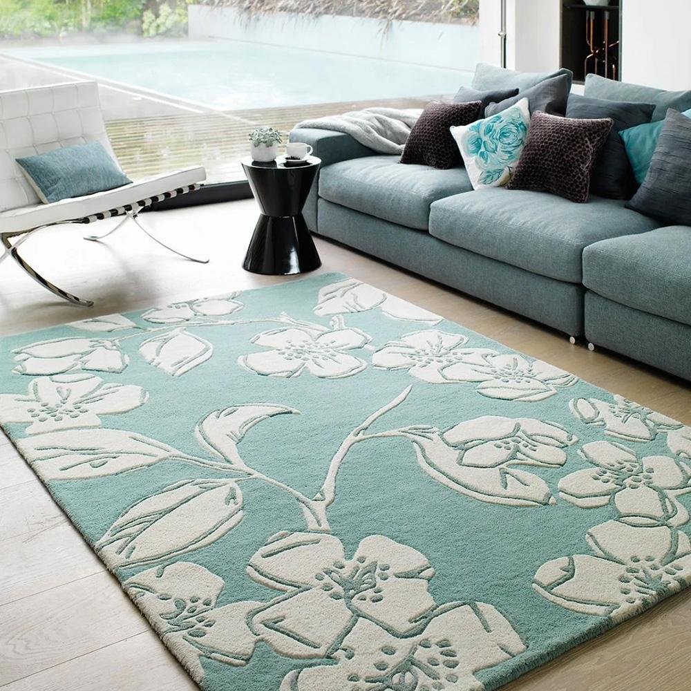 blue and white big flower design wool rug