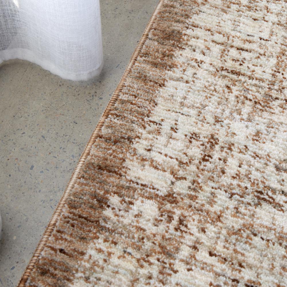 STEPH & GIAN Meadow Runner