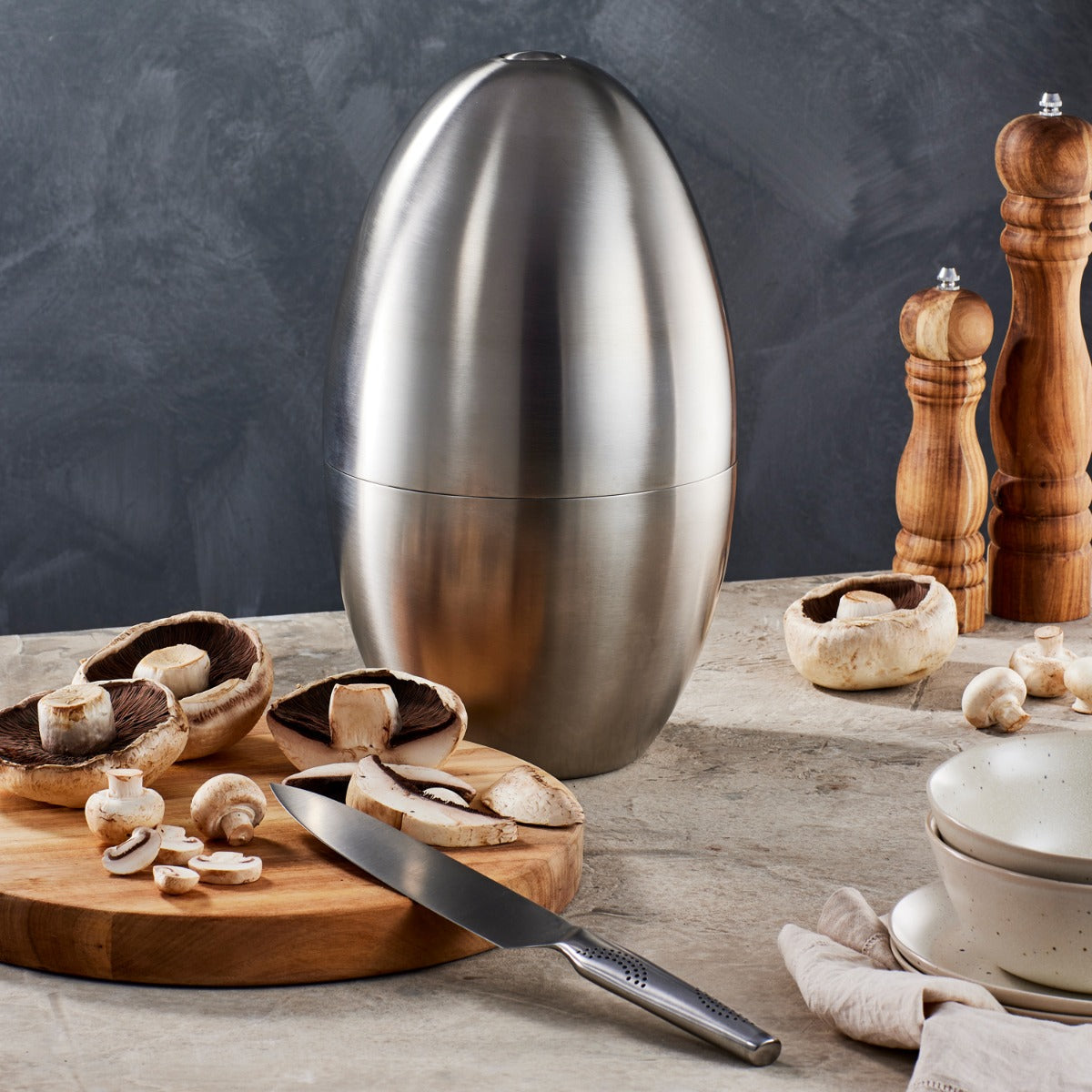 THE EGG by Baccarat iD3 9 Piece Stainless Steel Knife Block