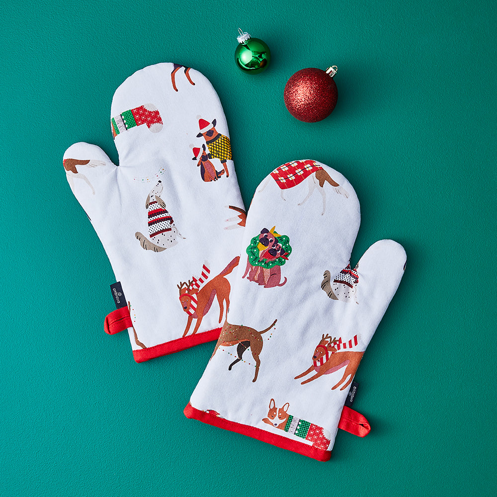 Ambrosia Santas Workshop IV Set of 2 Oven Glove