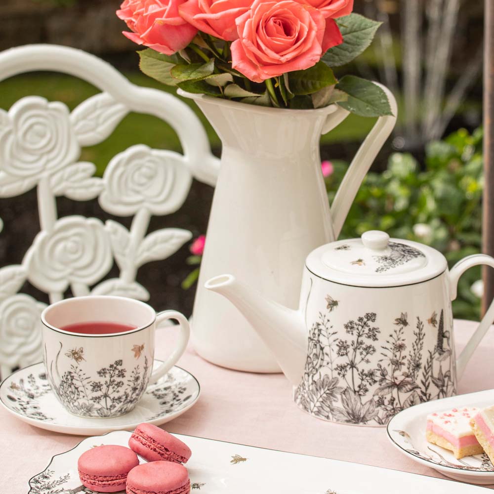 Ashdene Queen Bee Teapot & 2 Teacup Set