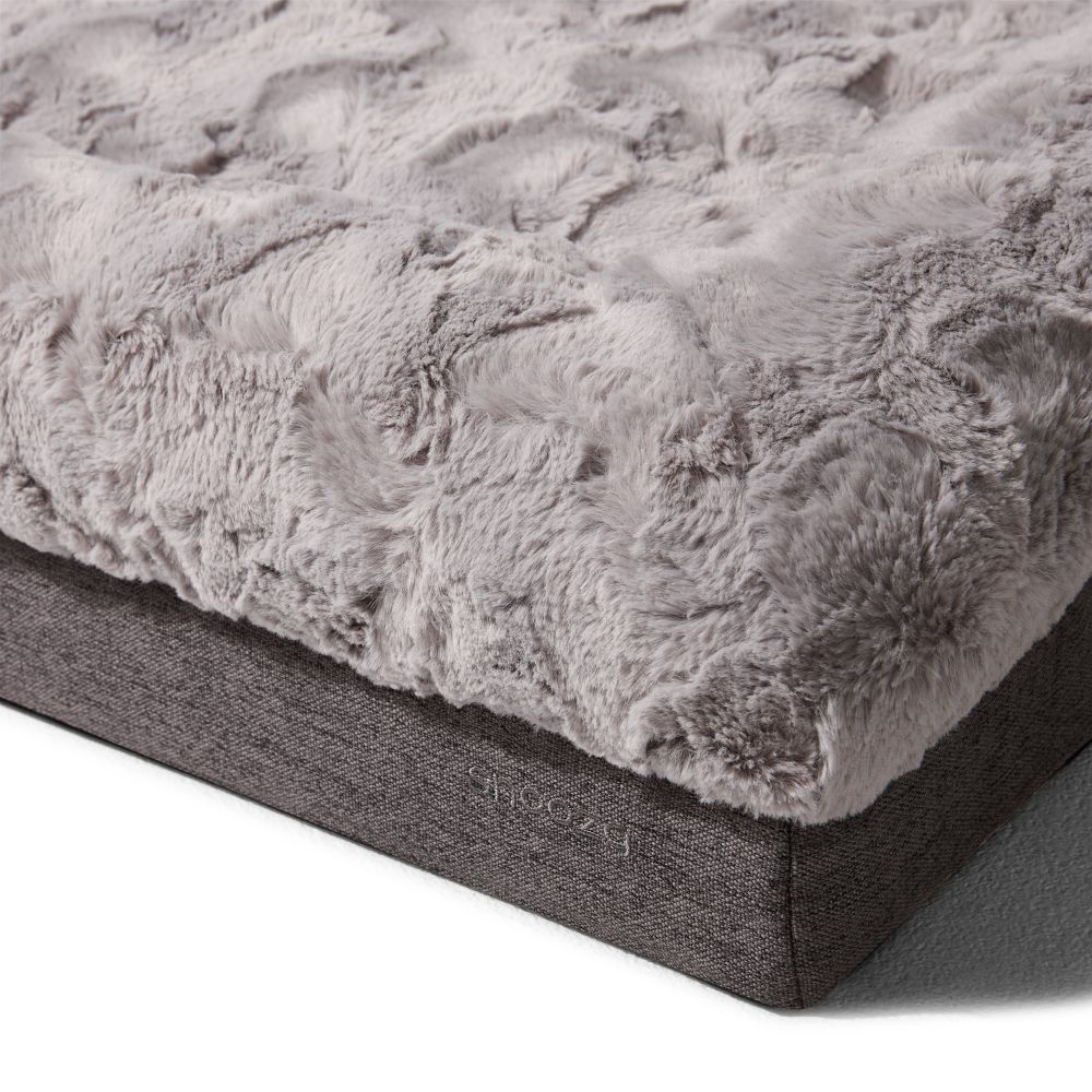 Snooza Ultra Comfort Lounge Frost Grey Dog Bed